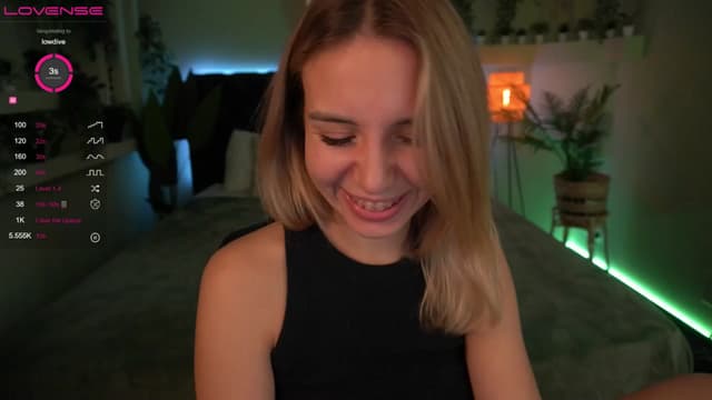 Gallery image thumbnail from Tilli's myfreecams stream on, 04/08/2024, 08:53 image 12 of 20