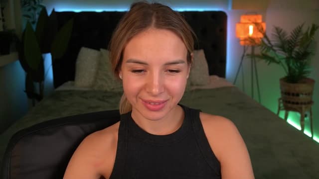 Gallery image thumbnail from Tilli's myfreecams stream on, 04/08/2024, 14:20 image 1 of 20