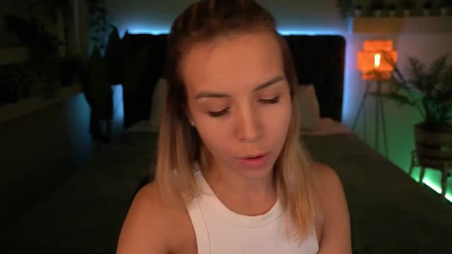 Gallery image thumbnail from Tilli's myfreecams stream on, 04/09/2024, 08:59 image 8 of 20