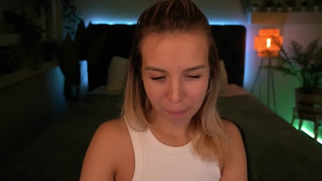 Gallery image thumbnail from Tilli's myfreecams stream on, 04/09/2024, 08:59 image 7 of 20