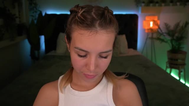 Gallery image thumbnail from Tilli's myfreecams stream on, 04/09/2024, 12:30 image 5 of 20