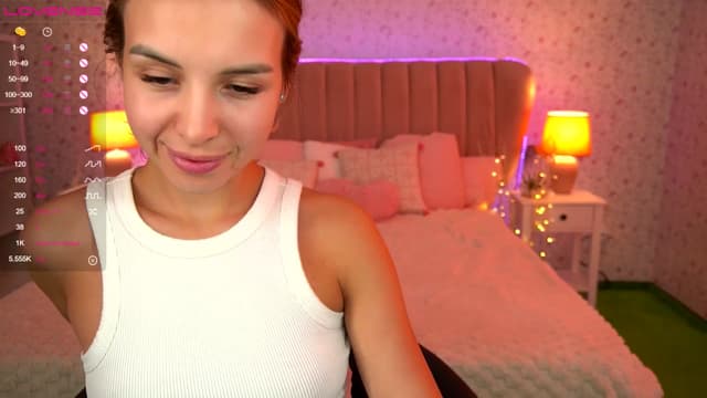 Gallery image thumbnail from Tilli's myfreecams stream on, 04/10/2024, 09:59 image 12 of 20