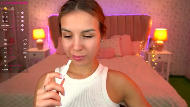 Gallery image thumbnail from Tilli's myfreecams stream on, 04/10/2024, 09:59 image 19 of 20