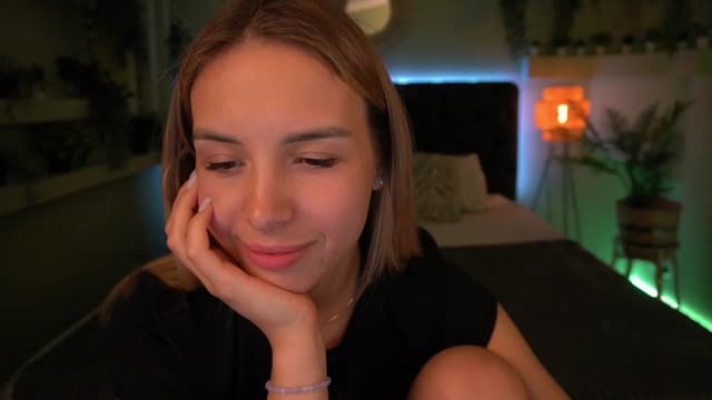 Gallery image thumbnail from Tilli's myfreecams stream on, 04/15/2024, 13:00 image 2 of 20
