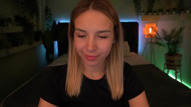 Gallery image thumbnail from Tilli's myfreecams stream on, 04/15/2024, 13:00 image 4 of 20