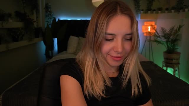 Gallery image thumbnail from Tilli's myfreecams stream on, 04/15/2024, 13:00 image 13 of 20
