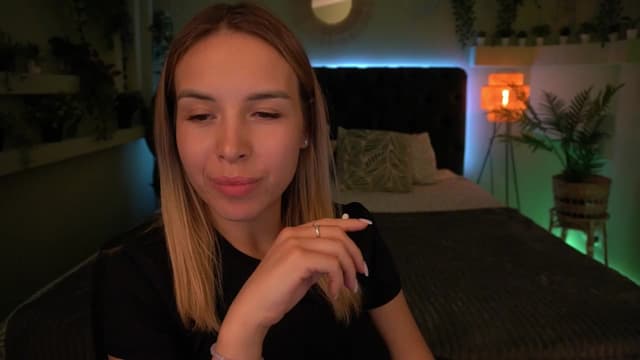 Gallery image thumbnail from Tilli's myfreecams stream on, 04/15/2024, 13:00 image 9 of 20