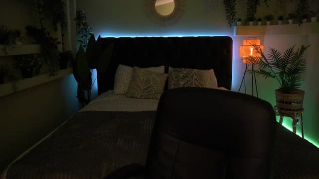 Gallery image thumbnail from Tilli's myfreecams stream on, 04/15/2024, 13:00 image 3 of 20