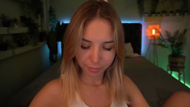 Gallery image thumbnail from Tilli's myfreecams stream on, 04/16/2024, 09:04 image 6 of 20