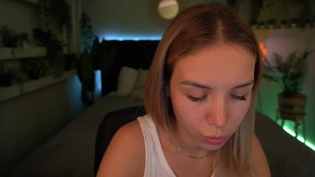 Gallery image thumbnail from Tilli's myfreecams stream on, 04/16/2024, 09:04 image 3 of 20