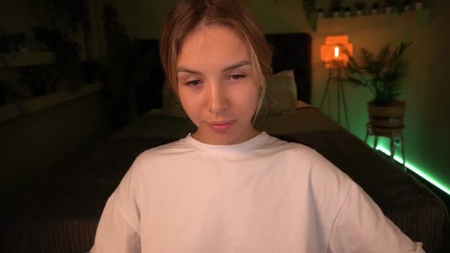 Gallery image thumbnail from Tilli's myfreecams stream on, 04/18/2024, 08:57 image 12 of 20