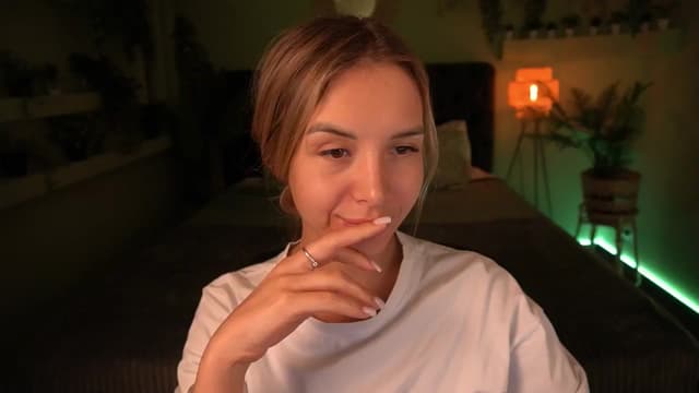Gallery image thumbnail from Tilli's myfreecams stream on, 04/18/2024, 08:57 image 1 of 20