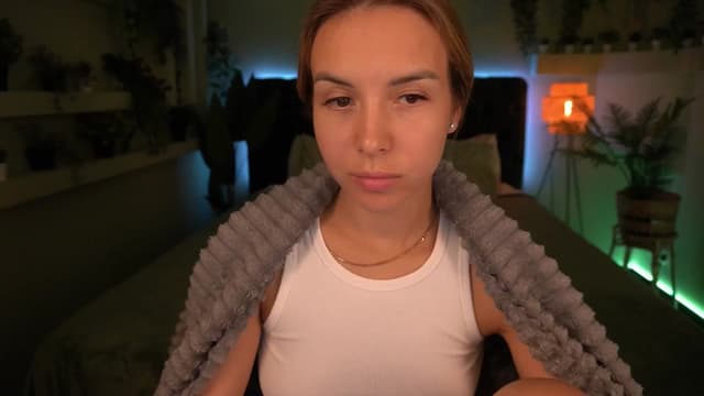 Gallery image thumbnail from Tilli's myfreecams stream on, 04/19/2024, 09:10 image 6 of 20