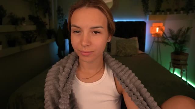 Gallery image thumbnail from Tilli's myfreecams stream on, 04/19/2024, 09:10 image 17 of 20