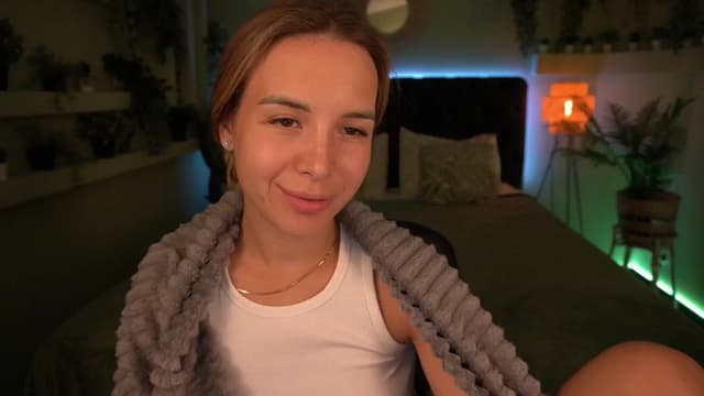 Gallery image thumbnail from Tilli's myfreecams stream on, 04/19/2024, 09:10 image 16 of 20