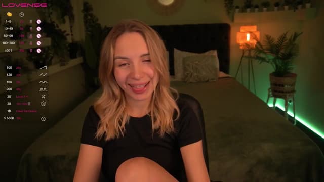 Gallery image thumbnail from Tilli's myfreecams stream on, 04/22/2024, 08:38 image 17 of 20