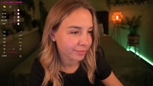 Gallery image thumbnail from Tilli's myfreecams stream on, 04/22/2024, 08:38 image 14 of 20