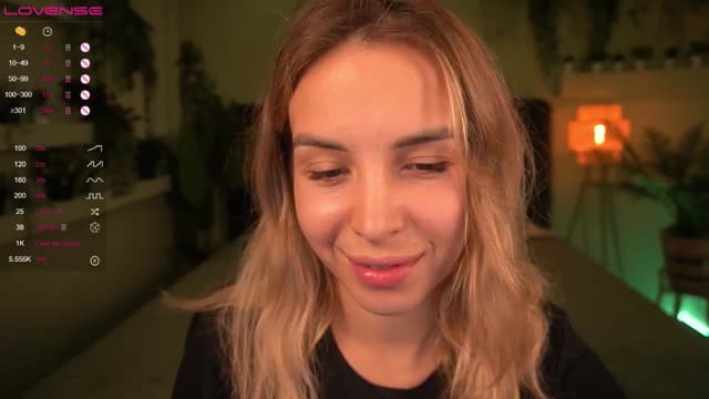 Gallery image thumbnail from Tilli's myfreecams stream on, 04/25/2024, 08:52 image 1 of 20