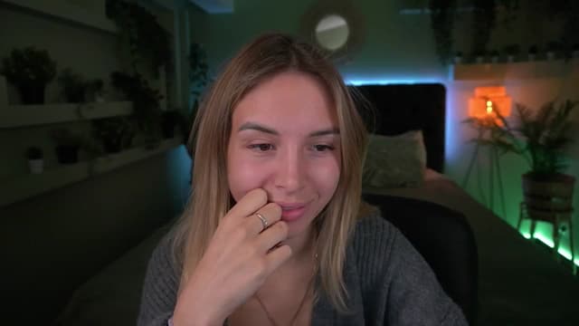 Gallery image thumbnail from Tilli's myfreecams stream on, 04/29/2024, 06:39 image 20 of 20
