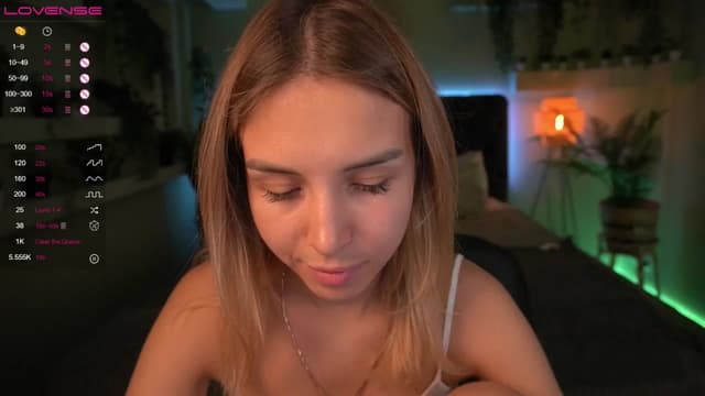 Gallery image thumbnail from Tilli's myfreecams stream on, 04/29/2024, 09:34 image 5 of 20