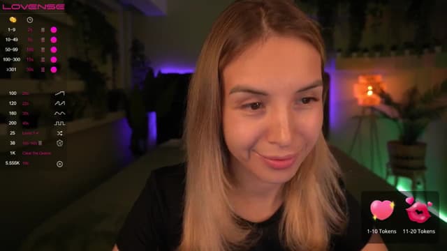 Gallery image thumbnail from Tilli's myfreecams stream on, 05/01/2024, 07:48 image 8 of 20