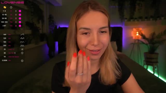 Gallery image thumbnail from Tilli's myfreecams stream on, 05/01/2024, 07:48 image 6 of 20