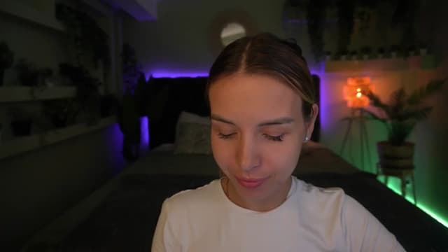 Gallery image thumbnail from Tilli's myfreecams stream on, 05/02/2024, 11:53 image 8 of 20
