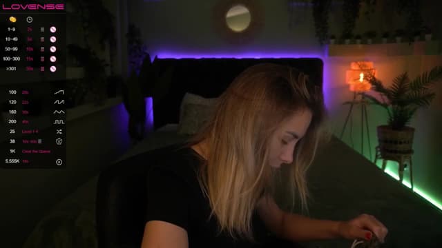 Gallery image thumbnail from Tilli's myfreecams stream on, 05/03/2024, 06:21 image 8 of 20