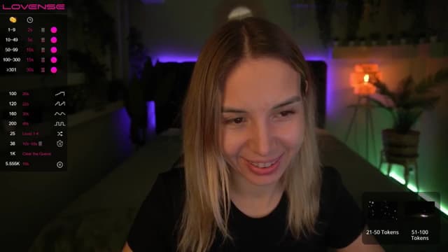 Gallery image thumbnail from Tilli's myfreecams stream on, 05/03/2024, 06:21 image 2 of 20