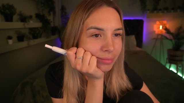 Gallery image thumbnail from Tilli's myfreecams stream on, 05/03/2024, 07:50 image 3 of 20
