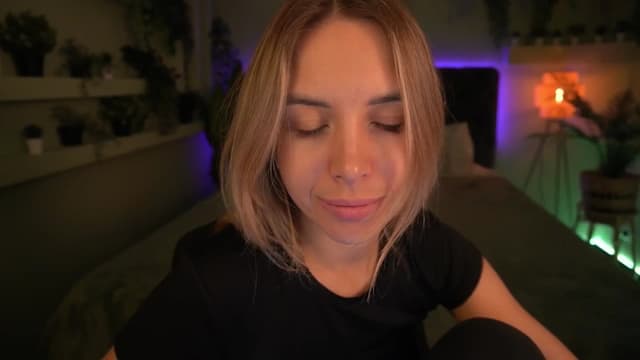 Gallery image thumbnail from Tilli's myfreecams stream on, 05/03/2024, 07:50 image 13 of 20