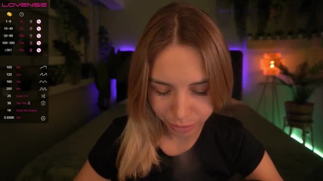 Gallery image thumbnail from Tilli's myfreecams stream on, 05/03/2024, 09:36 image 8 of 20