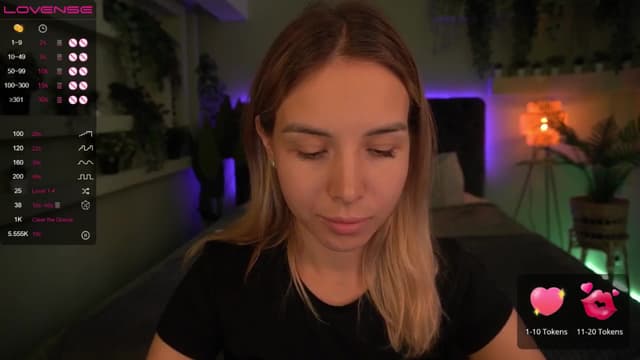 Gallery image thumbnail from Tilli's myfreecams stream on, 05/04/2024, 09:29 image 8 of 20