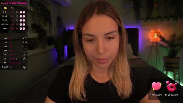 Gallery image thumbnail from Tilli's myfreecams stream on, 05/04/2024, 09:29 image 12 of 20