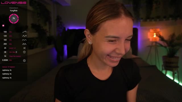 Gallery image thumbnail from Tilli's myfreecams stream on, 05/04/2024, 12:32 image 3 of 20