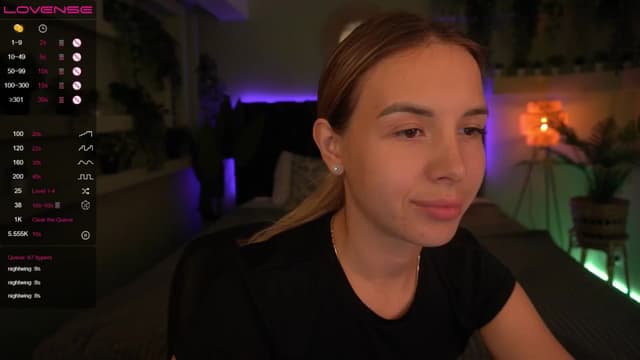 Gallery image thumbnail from Tilli's myfreecams stream on, 05/04/2024, 12:32 image 7 of 20