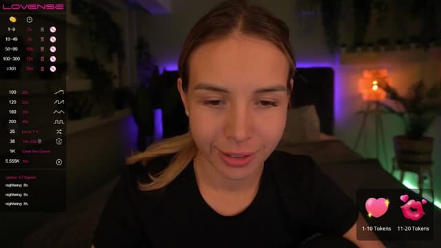 Gallery image thumbnail from Tilli's myfreecams stream on, 05/04/2024, 12:32 image 9 of 20