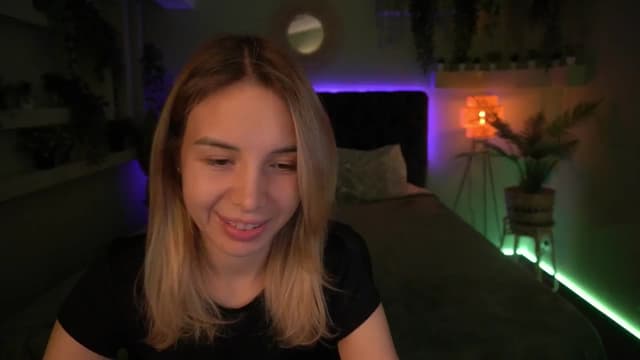 Gallery image thumbnail from Tilli's myfreecams stream on, 05/07/2024, 06:07 image 8 of 20