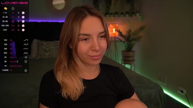 Gallery image thumbnail from Tilli's myfreecams stream on, 05/07/2024, 08:38 image 16 of 20