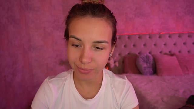 Gallery image thumbnail from Tilli's myfreecams stream on, 05/08/2024, 08:46 image 3 of 20
