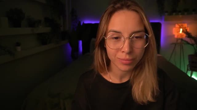 Gallery image thumbnail from Tilli's myfreecams stream on, 05/09/2024, 08:00 image 3 of 20