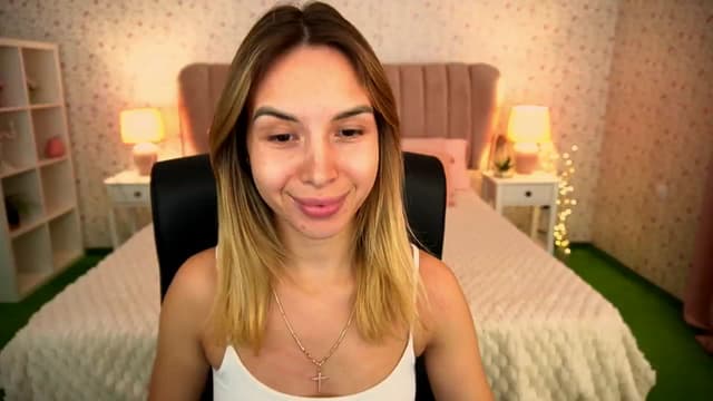 Gallery image thumbnail from Tilli's myfreecams stream on, 05/11/2024, 06:52 image 1 of 20