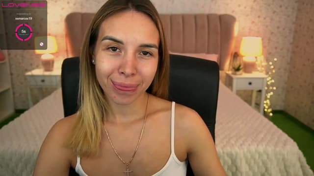 Gallery image thumbnail from Tilli's myfreecams stream on, 05/11/2024, 08:29 image 14 of 20