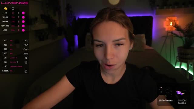 Gallery image thumbnail from Tilli's myfreecams stream on, 05/13/2024, 07:17 image 4 of 20