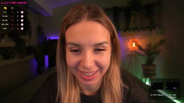 Gallery image thumbnail from Tilli's myfreecams stream on, 05/14/2024, 07:16 image 6 of 20