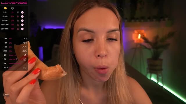 Gallery image thumbnail from Tilli's myfreecams stream on, 05/15/2024, 09:48 image 5 of 20