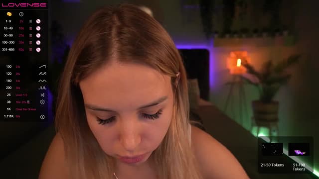 Gallery image thumbnail from Tilli's myfreecams stream on, 05/15/2024, 09:48 image 4 of 20