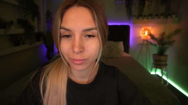 Gallery image thumbnail from Tilli's myfreecams stream on, 05/18/2024, 07:07 image 13 of 20