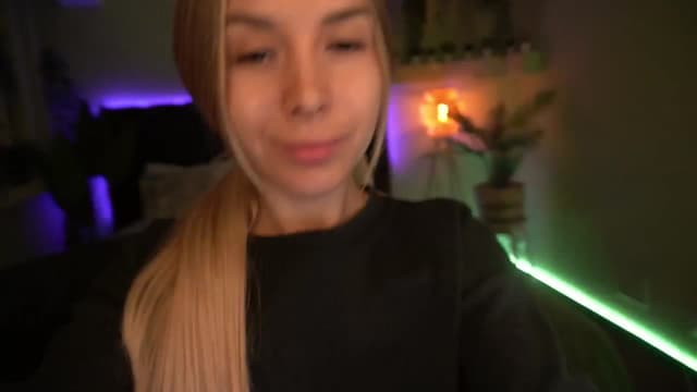 Gallery image thumbnail from Tilli's myfreecams stream on, 05/18/2024, 07:07 image 4 of 20