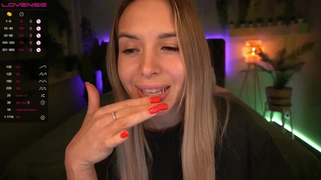 Gallery image thumbnail from Tilli's myfreecams stream on, 05/18/2024, 08:03 image 6 of 20